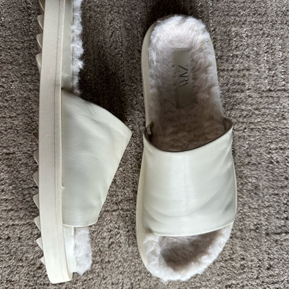 White fuzzy slides from ZARA - Picture 2 of 5